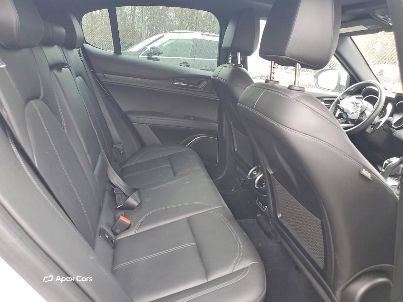 Alfa Romeo Stelvio 2023