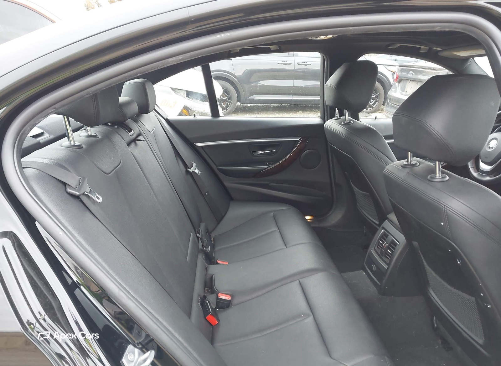 BMW Series 3 2016