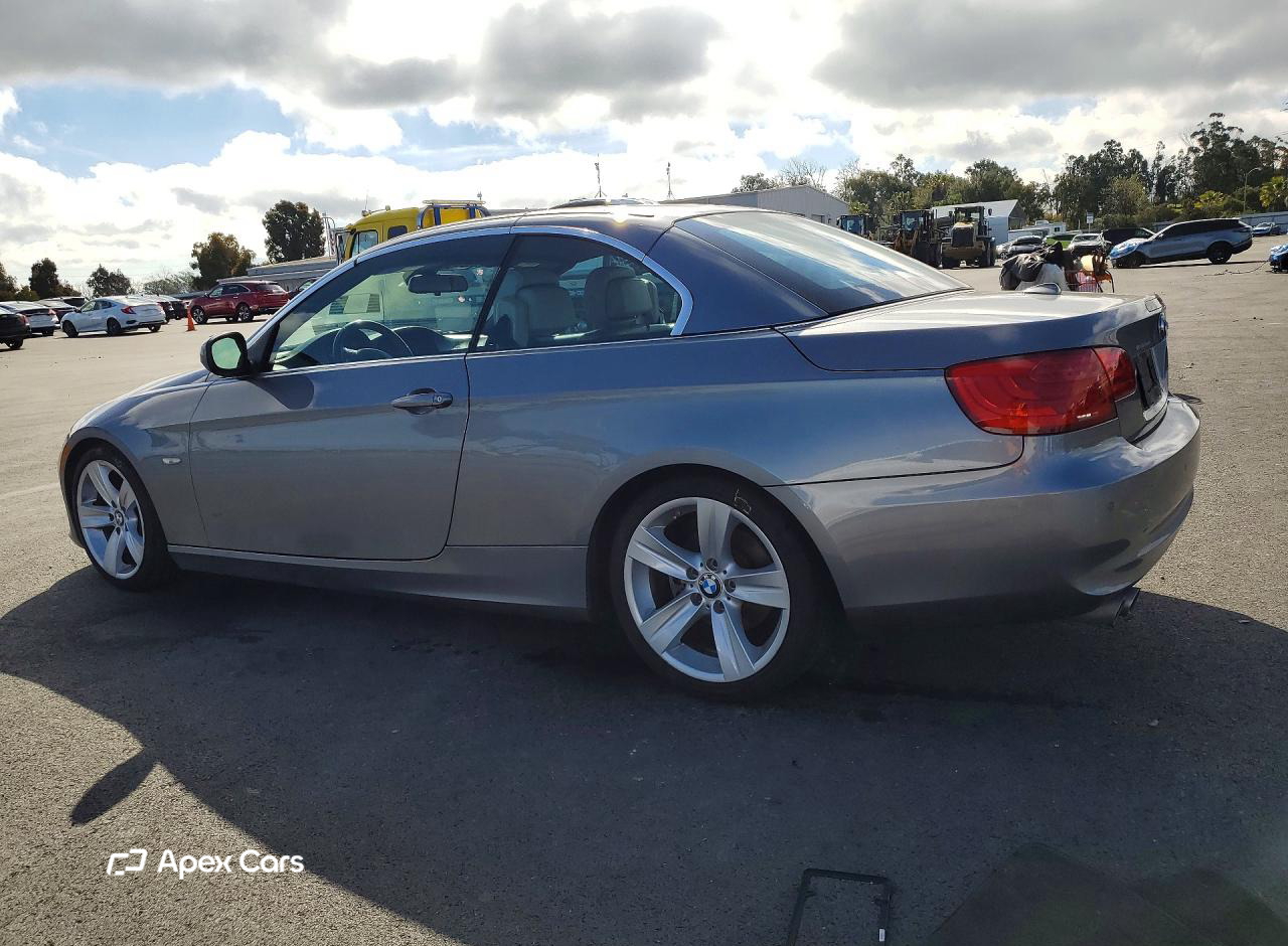 BMW Series 3 2011