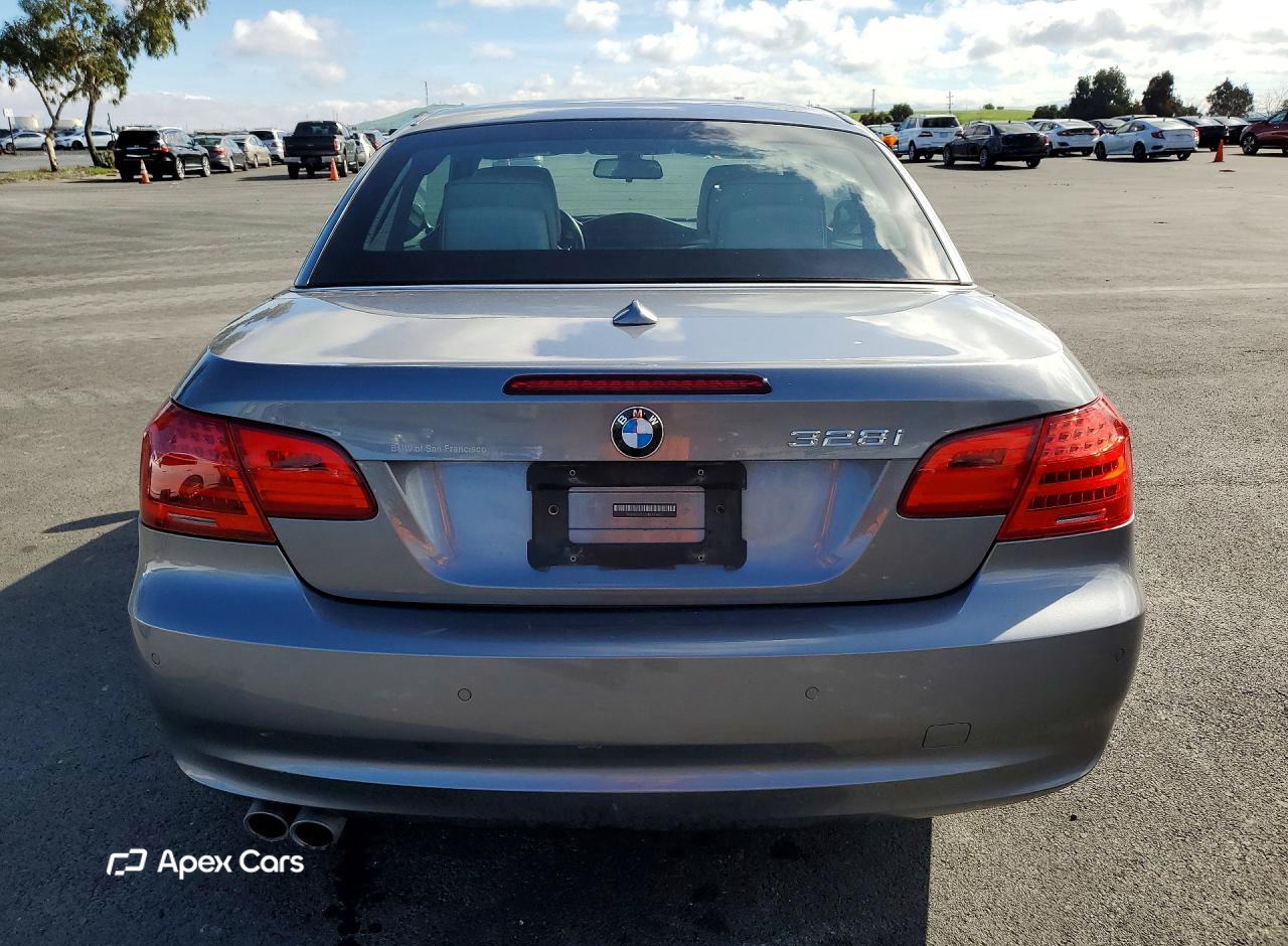 BMW Series 3 2011