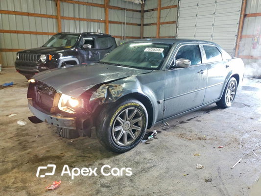 Chrysler 300 2005 - Image 1 of 14