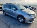 Chrysler Pacifica 2017