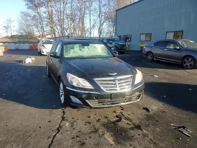 Hyundai Genesis 2012