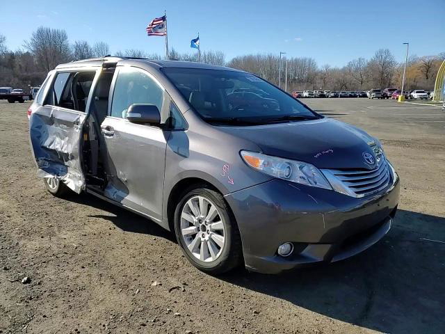 Toyota Sienna 2013