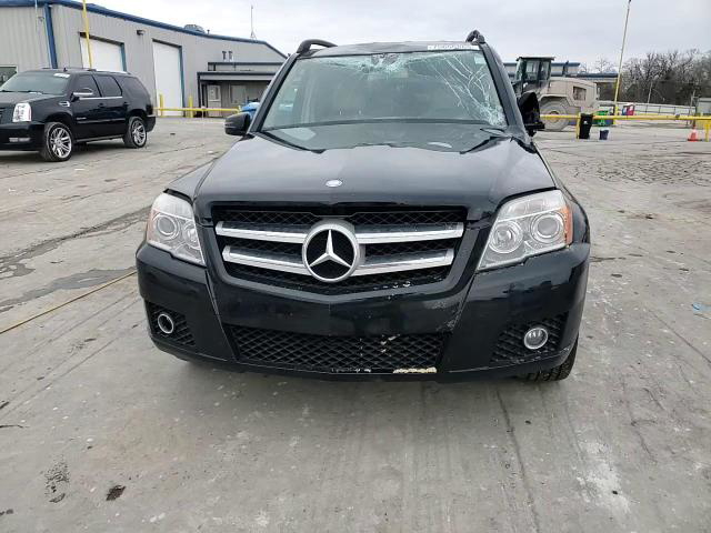 Mercedes-Benz  2012