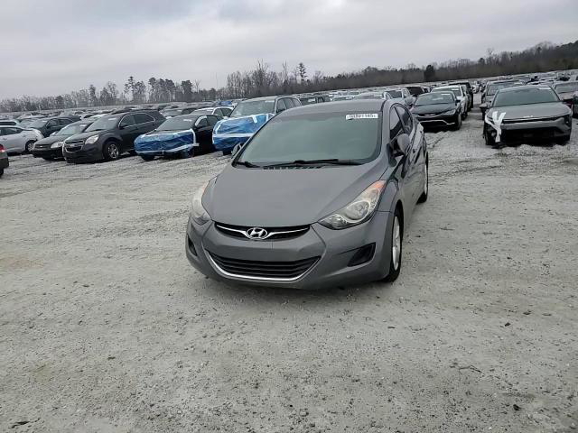 Hyundai Elantra 2013