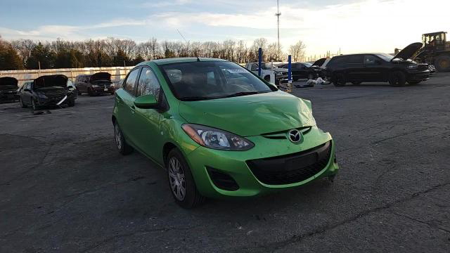 Mazda 2 2011