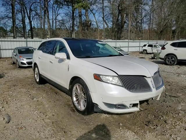 Lincoln MKT 2014