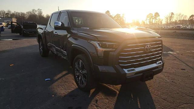 Toyota Tundra 2024