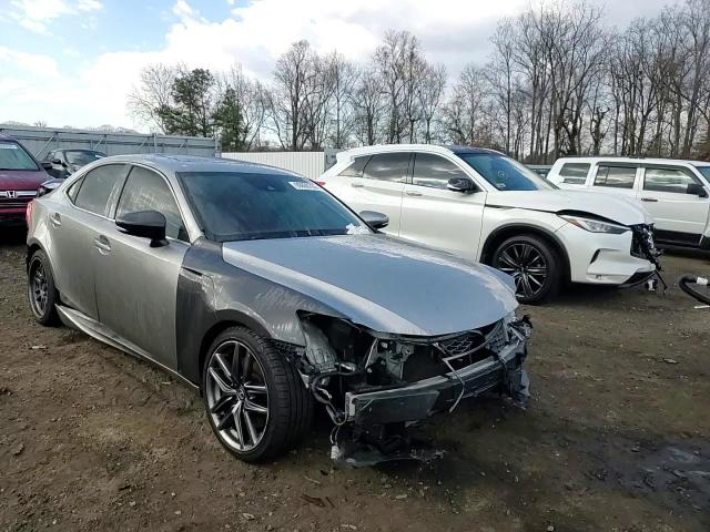 Lexus IS 2019
