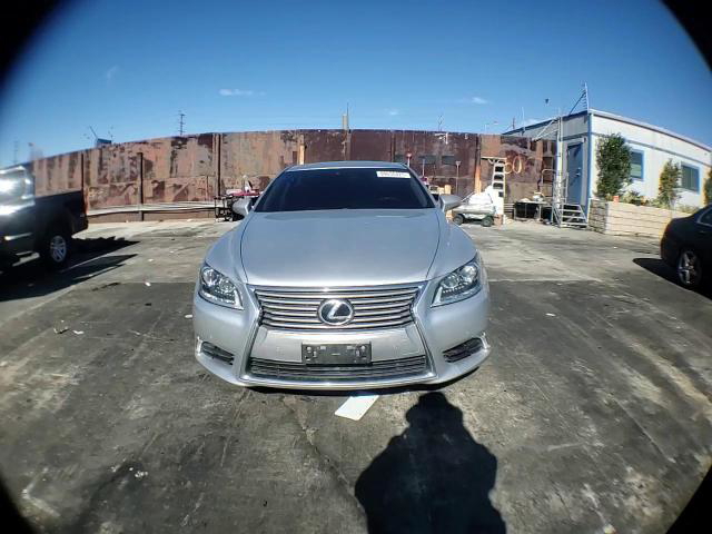 Lexus LS 2015