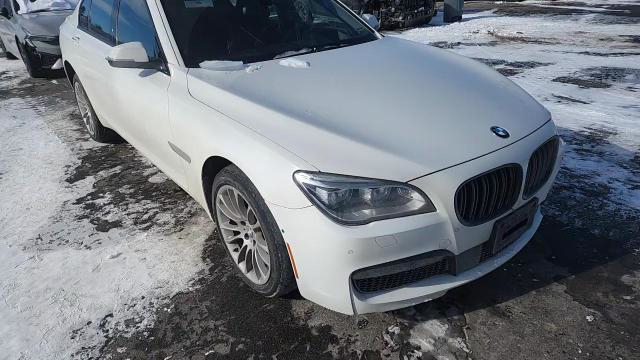 BMW Series 7 2015