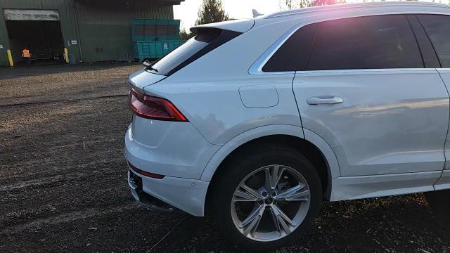 Audi Q8 2023