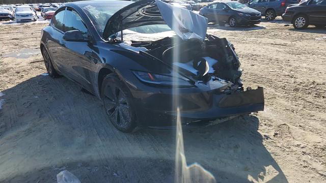 Tesla Model 3 2025