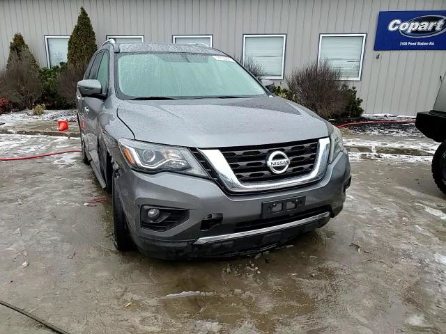 Nissan Pathfinder 2019