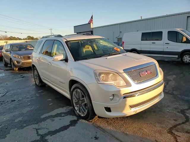 GMC Acadia 2012