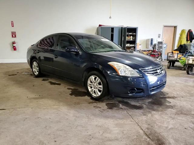 Nissan Altima 2011