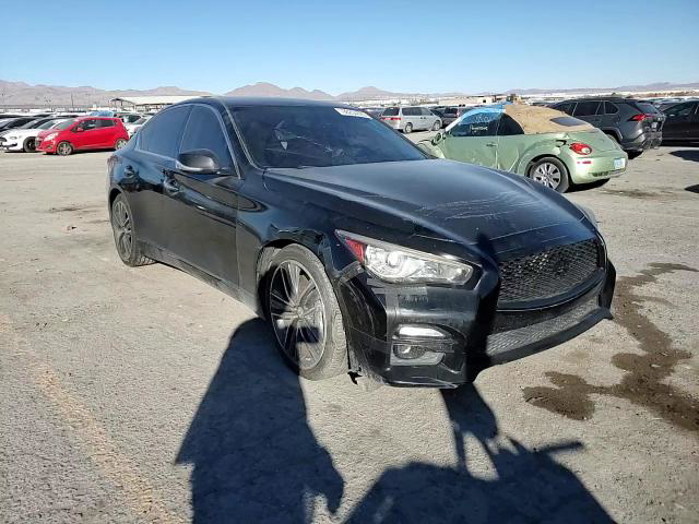 Infiniti Q50 2015