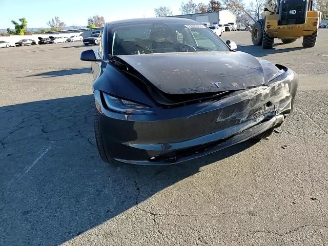 Tesla Model 3 2025