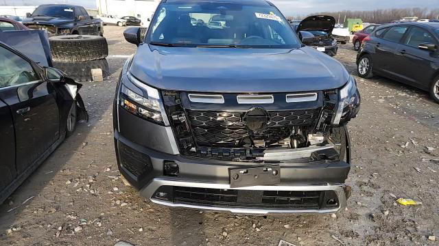 Nissan Pathfinder 2025