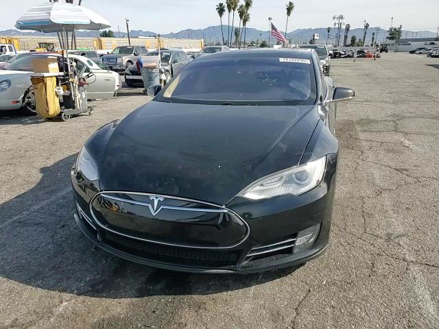 Tesla Model S 2013