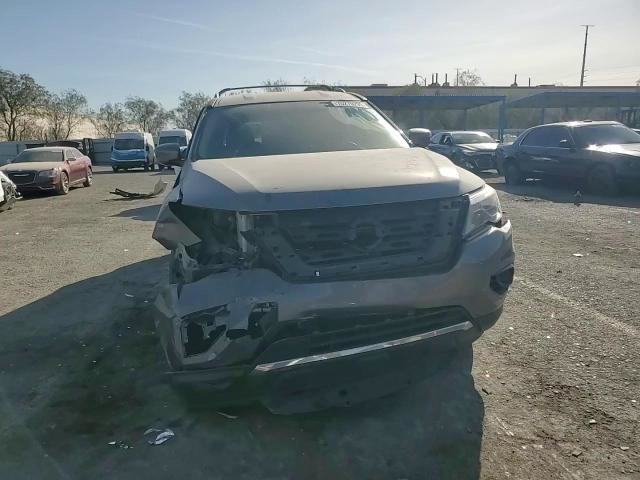 Nissan Pathfinder 2017