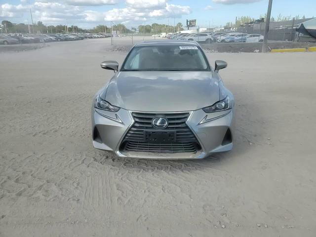 Lexus IS 2018