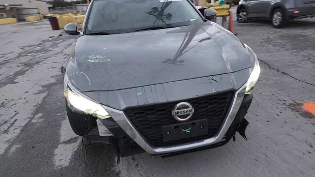 Nissan Altima 2019