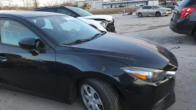 Mazda 3 2018