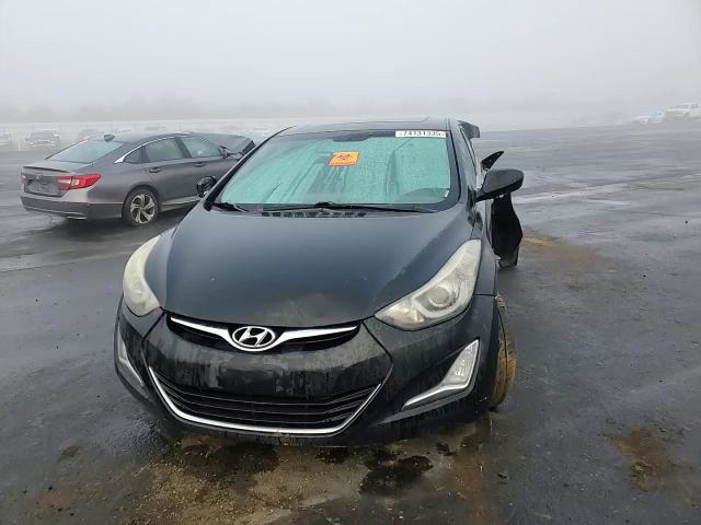 Hyundai Elantra 2015
