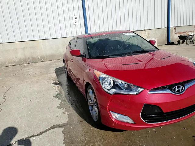 Hyundai Veloster 2013