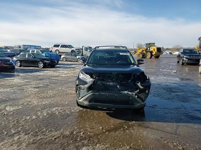 Toyota RAV 4 2025