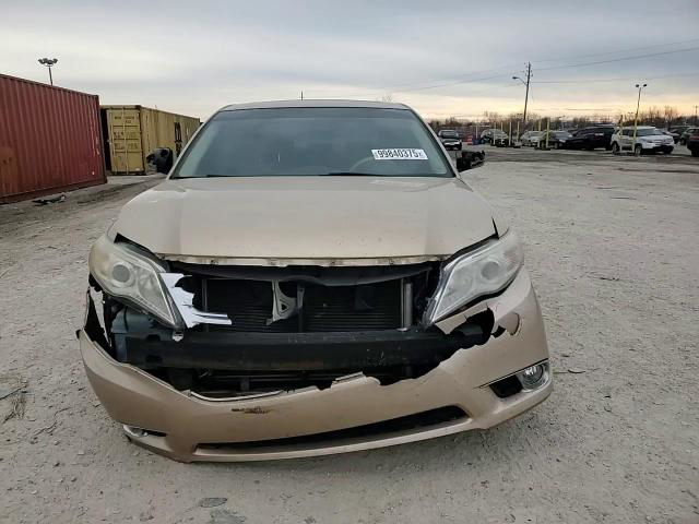 Toyota Avalon 2011