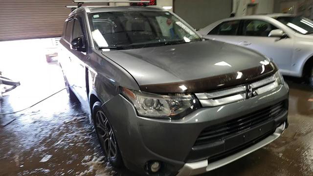 Mitsubishi Outlander 2015
