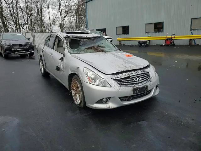 Infiniti G 2013
