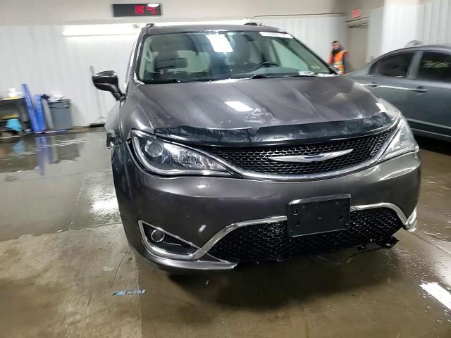 Chrysler Pacifica 2017