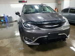 Chrysler Pacifica 2017