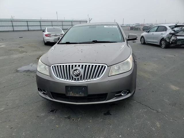 Buick LaCrosse 2011