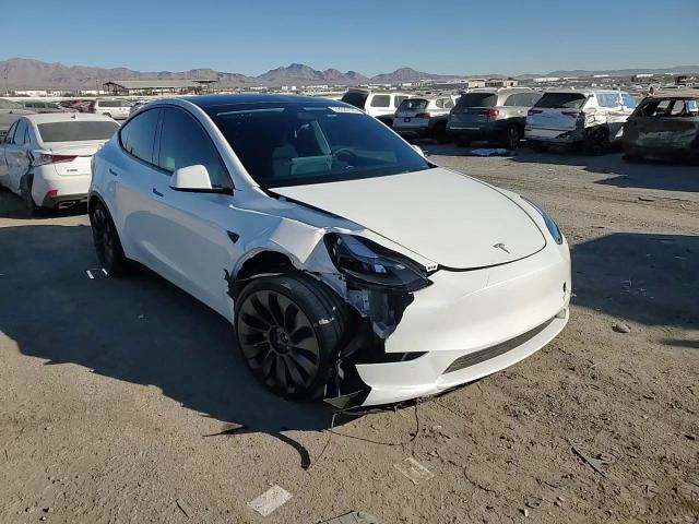Tesla Model Y 2025