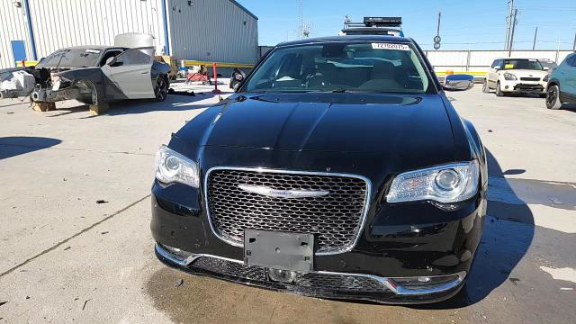 Chrysler 300 2019