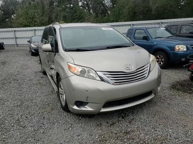 Toyota Sienna 2017