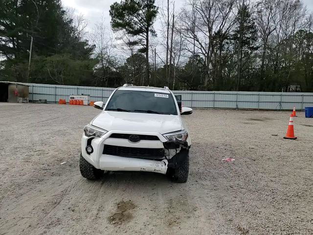 Toyota 4Runner 2017