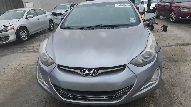 Hyundai Elantra 2016