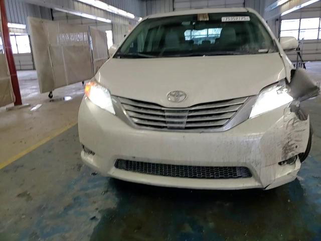 Toyota Sienna 2012