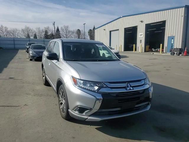 Mitsubishi Outlander 2018