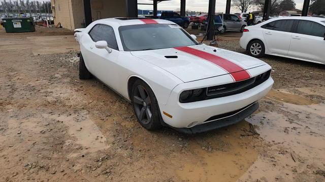 Dodge Challenger 2012