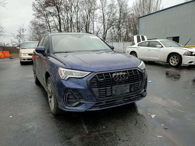 Audi Q3 2021