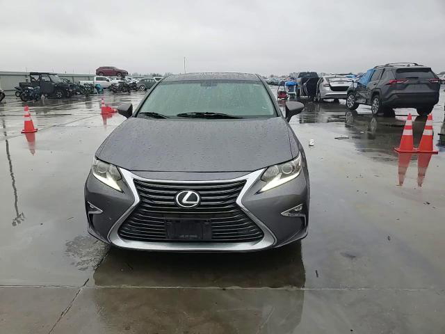 Lexus ES 2016