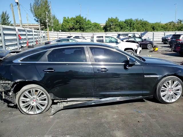 Jaguar XJ 2015