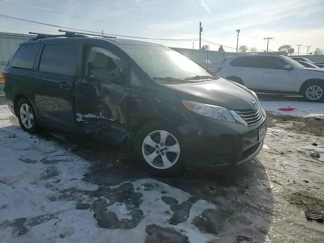 Toyota Sienna 2015